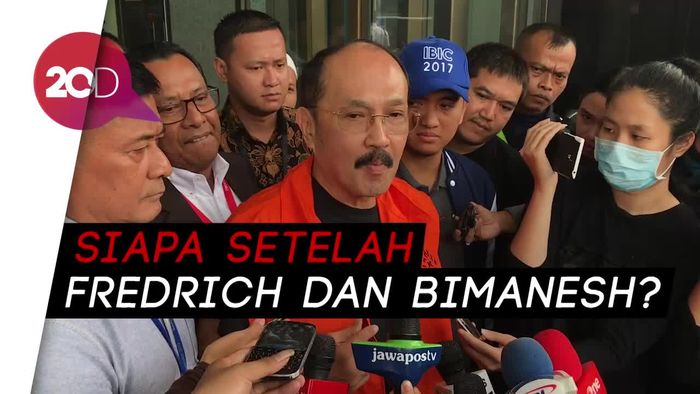 Pakai Rompi Oranye, Fredrich Yunadi Resmi Ditahan KPK