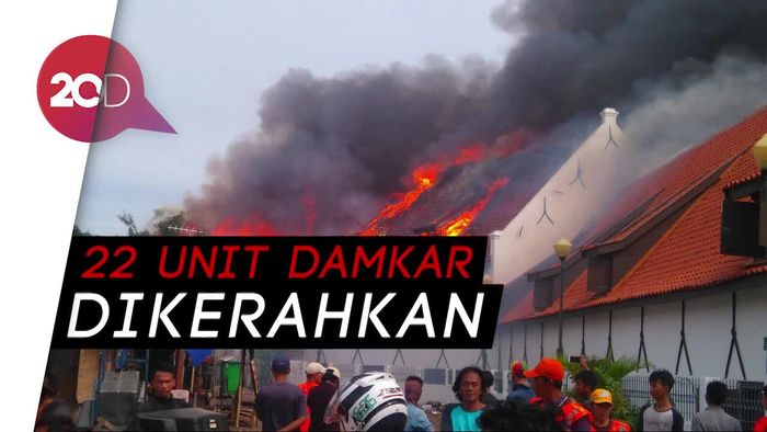 Kebakaran Museum Bahari, 1 Petugas Damkar Terluka