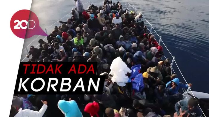 Begini Aksi Penyelamatan Ratusan Migran yang Terdampar di Laut 