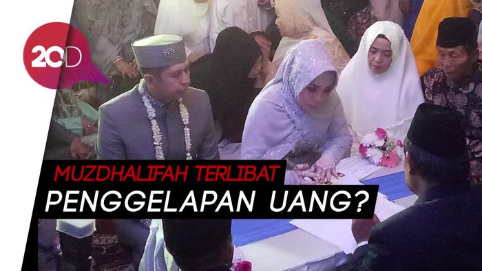 Mantan Suami Dituduh Gelapkan Uang, Muzdhalifah Ikut Menikmati?