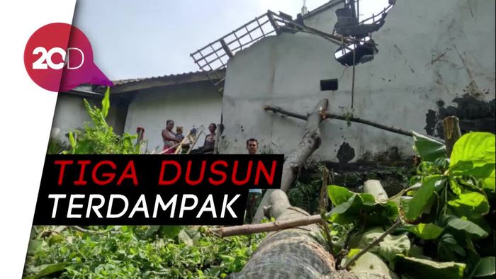 Puting Beliung Ngamuk, Puluhan Rumah di Probolinggo Rusak