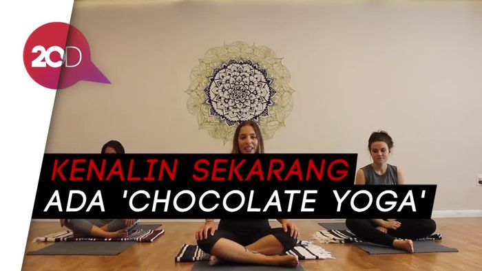 Yoga Sambil Makan Cokelat, Kenapa Nggak?