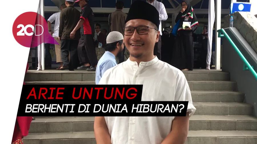 Memutuskan Untuk Berhijrah, Arie Untung Selektif Pilih Kegiatan