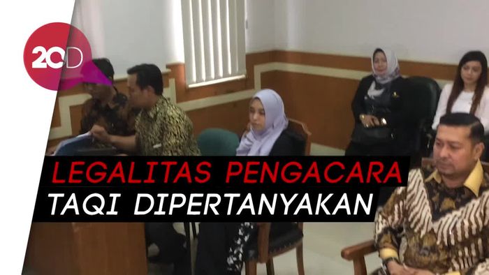 Sidang Cerai Perdana Taqi dan Salmafina Ditunda