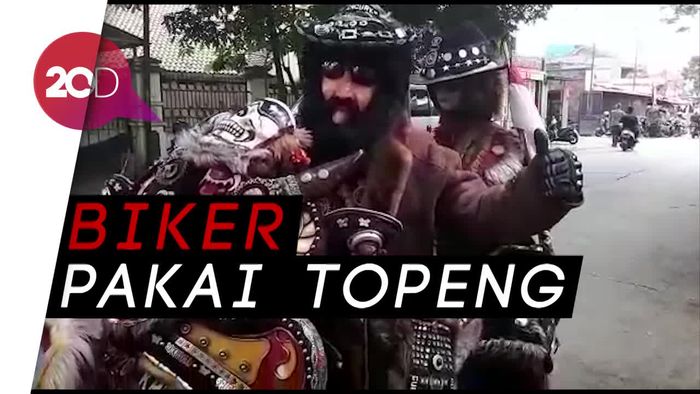 Biker Nyentrik dan Motor Berwajah Leak Curi Perhatian di Bandung