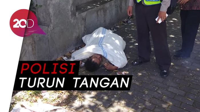 Gelandangan Tidur di Karung Picu Tawa, Dikira Korban Pembunuhan