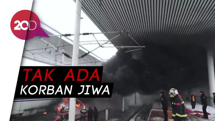 Kereta Api Cepat di China Terbakar!