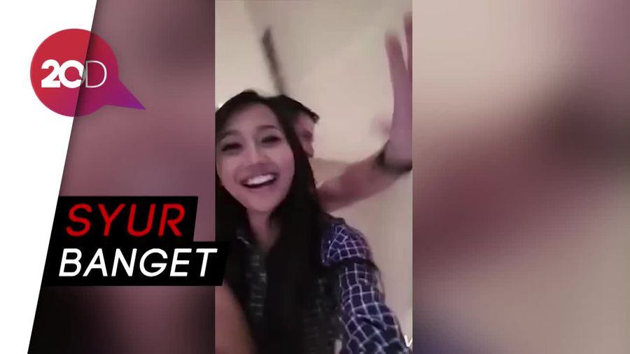 Beredar Video Kemesraan Lucinta Luna dan Mike Lewis