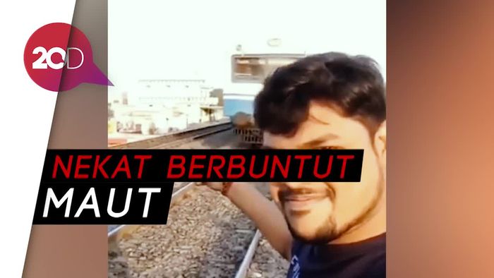 Detik-detik Pria India Tertabrak Kereta Saat Selfie