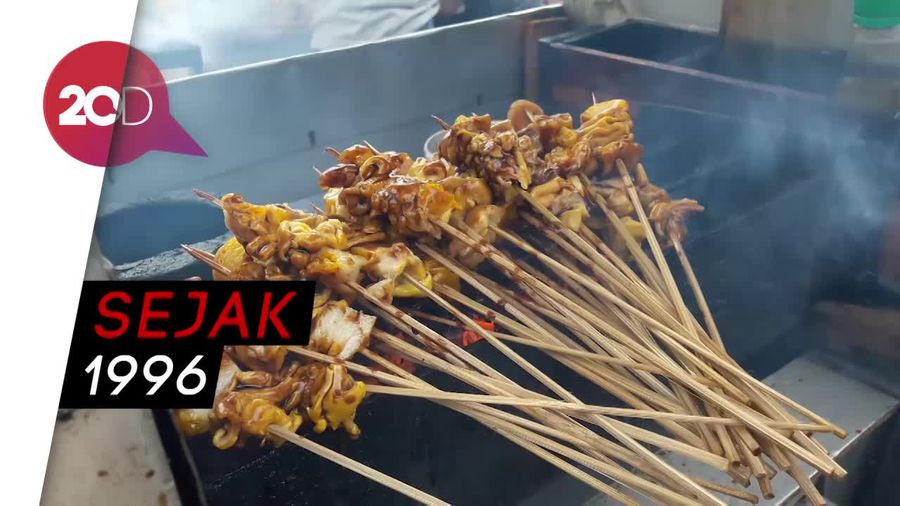 Sate Kikil, Kulit, Usus Murah Meriah Ada di Sini