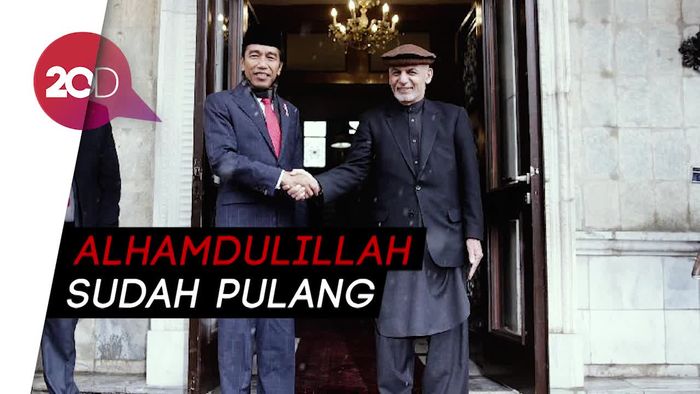 Sujud Syukur Menlu-Danpaspampres Usai Jokowi Tinggalkan Afghanistan
