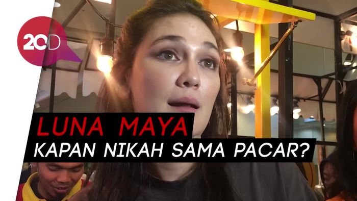 Fokus Kerja, Luna Maya Belum Kepikiran Menikah