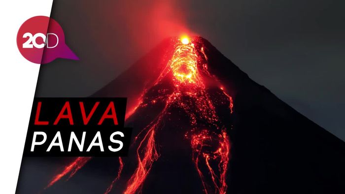 Mengerikan! Video Gunung Mayon Keluarkan Lava Panas