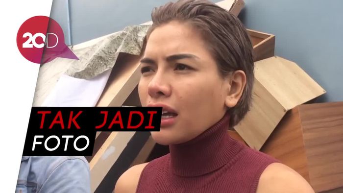 Nikita Mirzani Batalkan Kontrak dengan Playboy Demi Pacar
