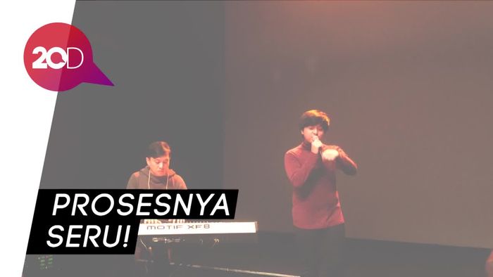 Arsy Widianto Gandeng Sang Ayah untuk Bermusik