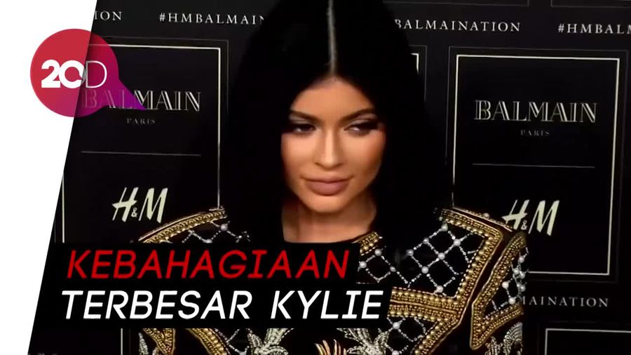 Ini Alasan Kylie Jenner Sembunyikan Kehamilannya