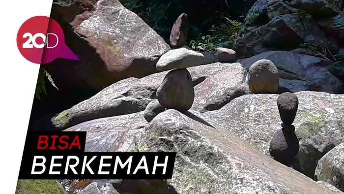 Unik! Batu-batu Bertumpuk di Seloondo Ngawi