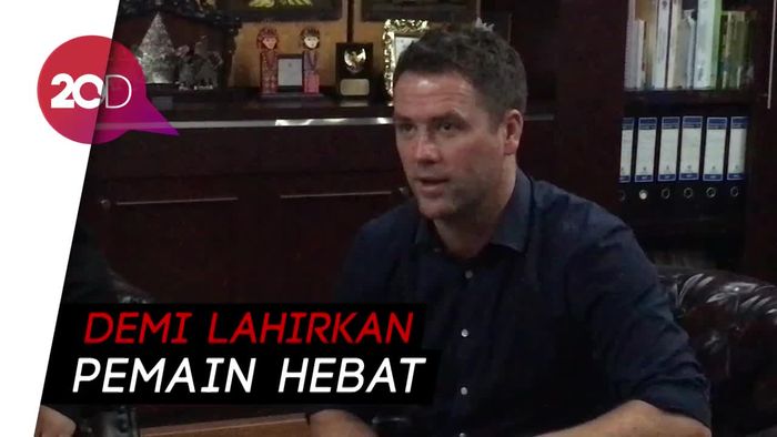 Owen Tegaskan Pentingnya Pendidikan Sepak Bola Sejak Dini