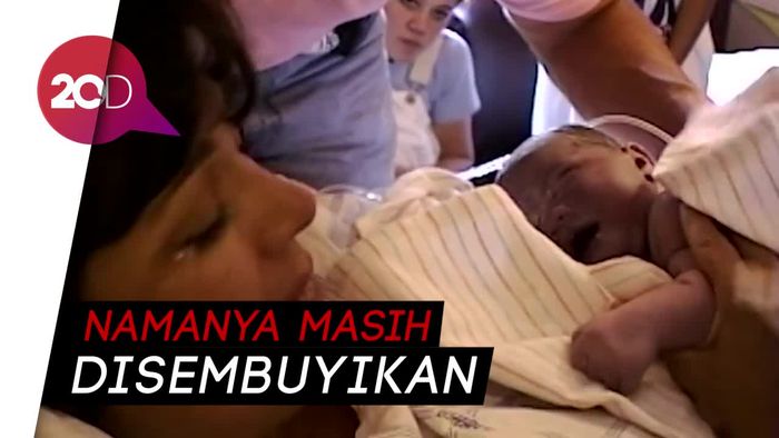 Selamat! Kylie Jenner Melahirkan Bayi Perempuan