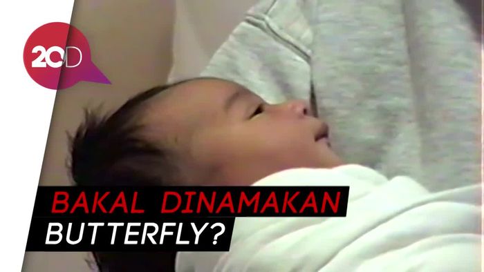 Menebak Siapa Nama Bayi Perempuan Kylie Jenner