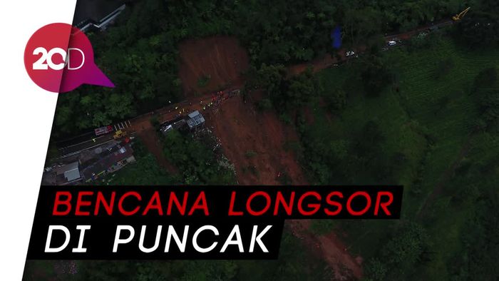 Melihat Proses Evakuasi Longsor di Riung Gunung dari Lensa Drone
