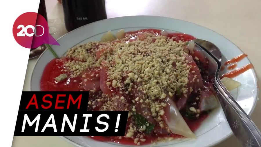 Sensasinya Makan Rujak Shanghai Encim di Glodok