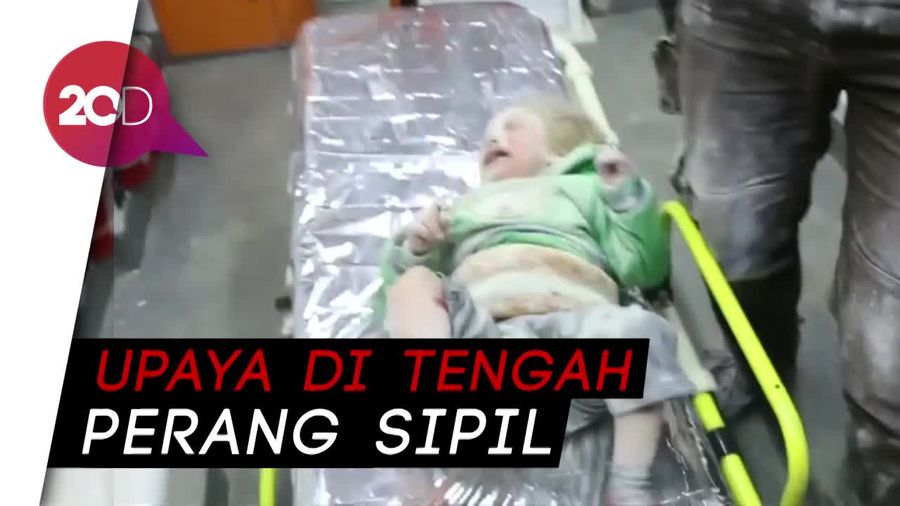 Penyelamatan Bayi dari Reruntuhan Bangunan Pasca Digempur Jet Tempur