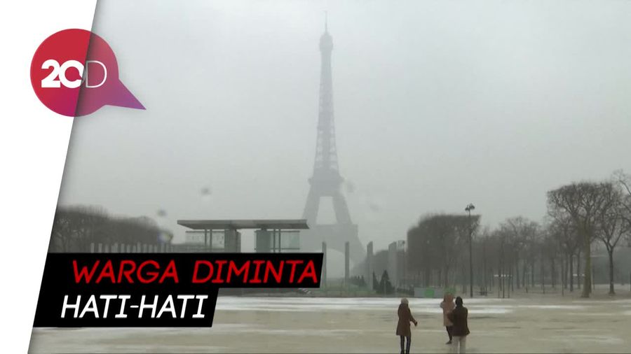 Dilanda Salju Lebat, Menara Eiffel Ditutup Sementara