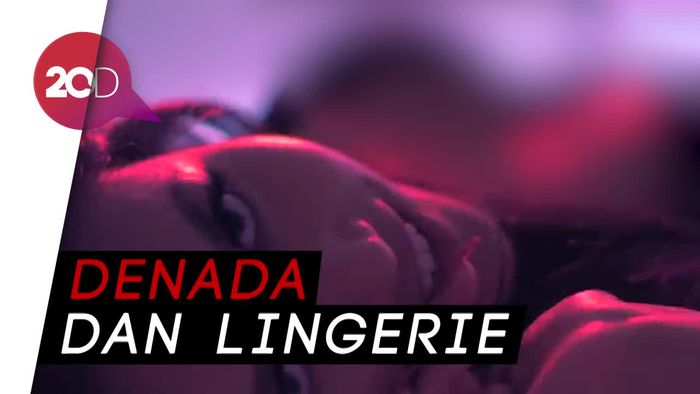 Denada Pamer Foto Seksi dengan Lingerie