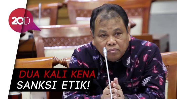 54 Guru Besar di Indonesia Desak Ketua MK Mundur!