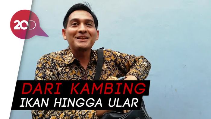 Lucky Hakim Doyan Pelihara Hewan Reptil 