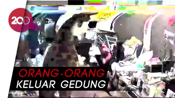  Momen Menegangkan Saat Gempa Mematikan di Taiwan