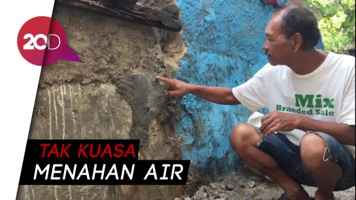 Sempat Retak, Tanggul di Jatipadang Kembali Dibenahi