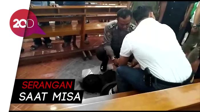 Video Penyerangan di Gereja Santa Lidwina Sleman