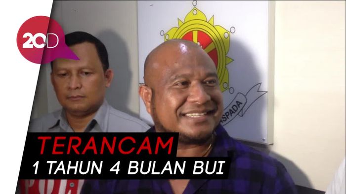 Polisi Ciduk Pemobil yang Seruduk Polantas di Matraman