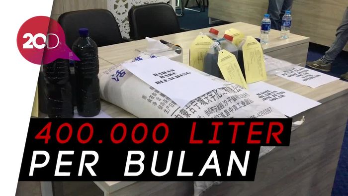 Bareskrim Polri Bongkar Pabrik Pemalsuan Solar di Banten