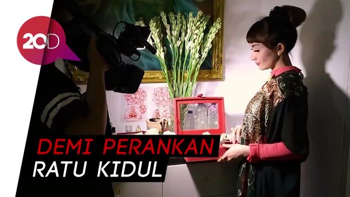 Melihat Ritual Perjalanan Spiritual Roro Fitria