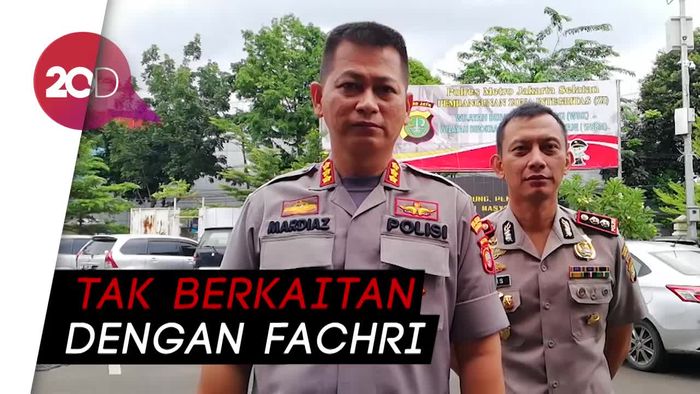 Selain Fachri Albar, Polisi Punya Nama Artis Lain