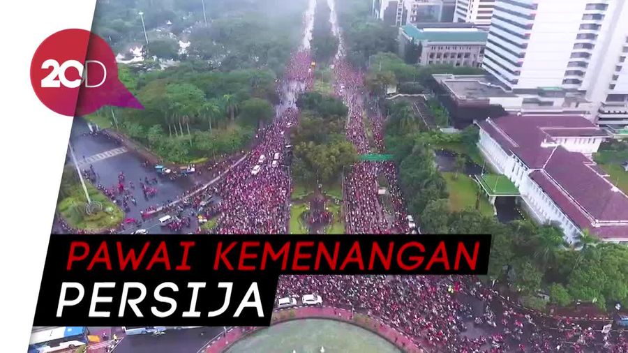 Pendukung Persija Penuhi Ruas Jalan Ibu Kota