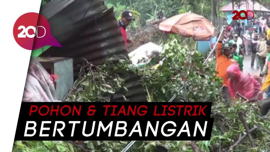 Hujan Es dan Angin Kencang Porak-porandakan Mojokerto