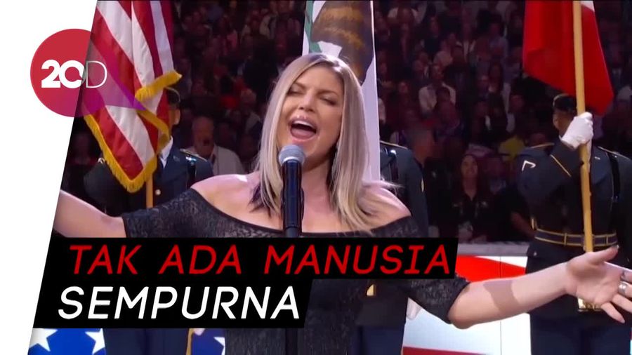 Mariah Carey Tenangkan Fergie Pasca Improvisasi Lagu Kebangsaan