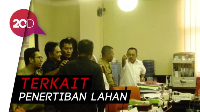 Ribut-ribut Ketua DPRD dan Kasatpol PP Surabaya