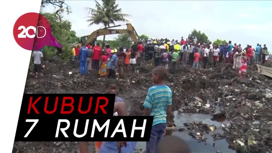 Gunung Sampah Longsor, 17 Orang Tewas