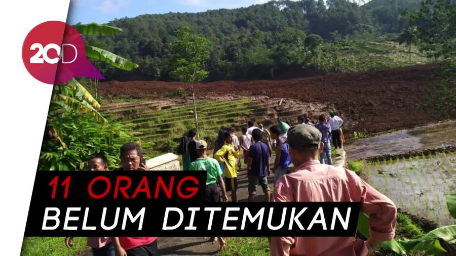 Puluhan Orang Tertimpa Material Longsor di Brebes