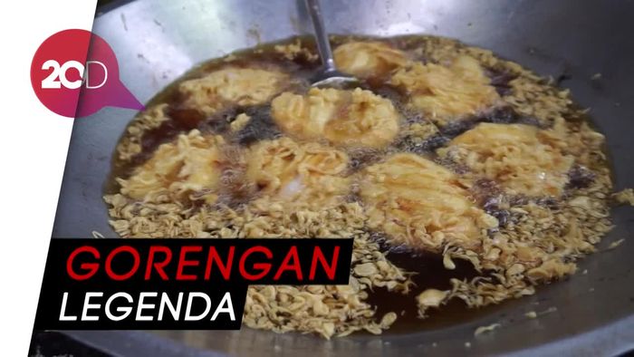 Jajan Aneka Gorengan di Pasar Modern BSD