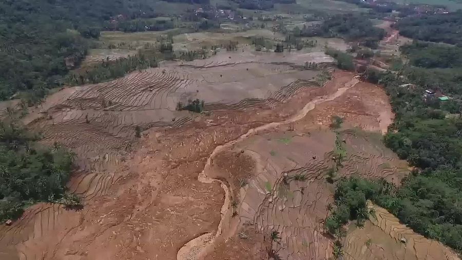 Gambaran dari Udara Kerusakan Longsor Brebes