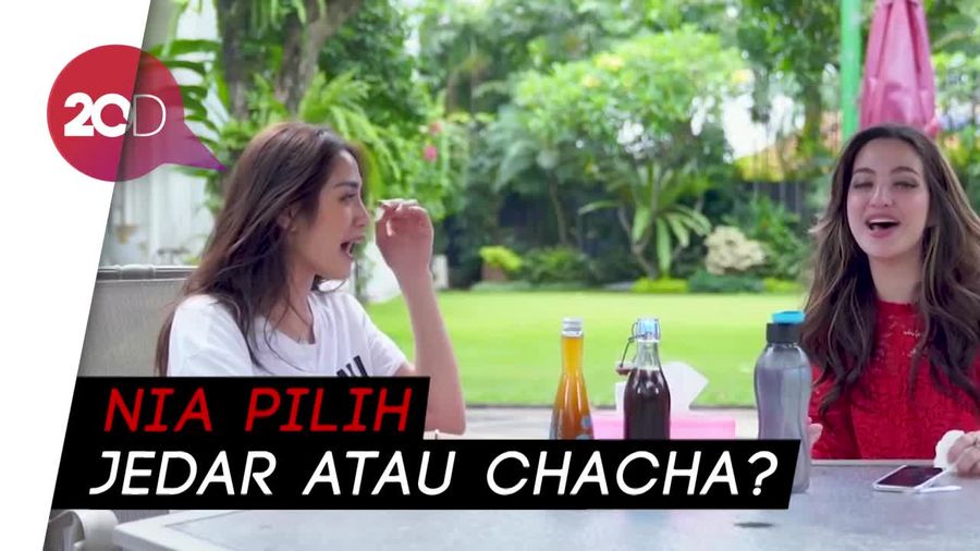 Kata Jedar, Ini Member Girl Squad Paling Palsu di Depan Publik