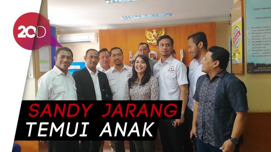Datangi KPAI, Tessa Kaunang Ngadu Soal Hak Asuh Anak 