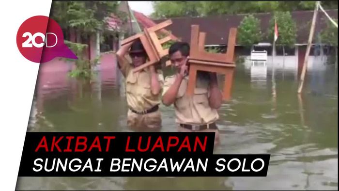 Banjir Parah, Siswa SDN Pelangwot 1 Belajar di Musala