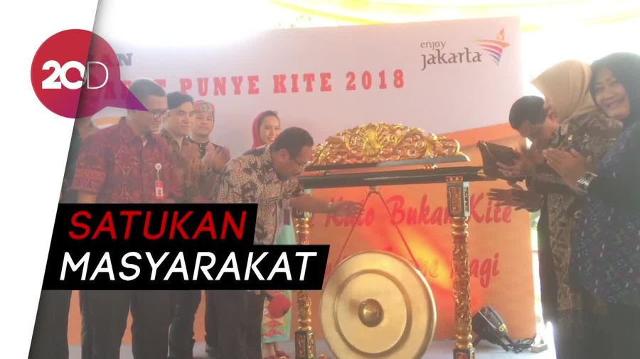 Gong! Jakarta Barat Punya Kite Resmi Digelar